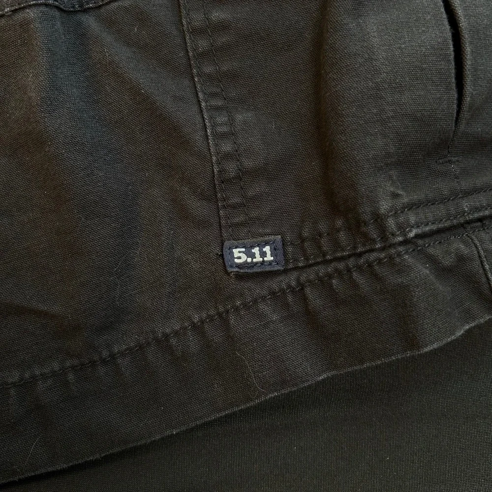 Men's 48 511 tactical heavy canvas black cargo shorts utility gorpcore key ring